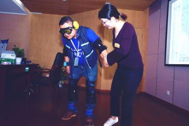 1528972417422137Tf17.jpg 装置体验.jpg